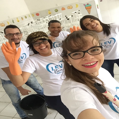 Ação solidária em abrigos e creches envolve funcionários da indústria