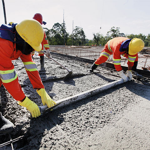 Construção civil encerra 2017 com menos 125 mil postos de trabalho