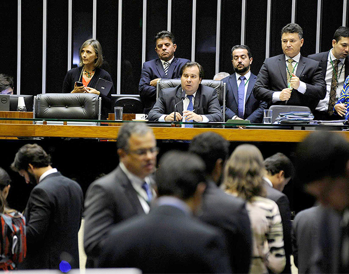 Deputados aprovam projeto com mudanças no Cadastro Positivo