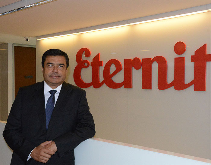 Eternit anuncia que excluiu o uso do amianto na produção de telhas