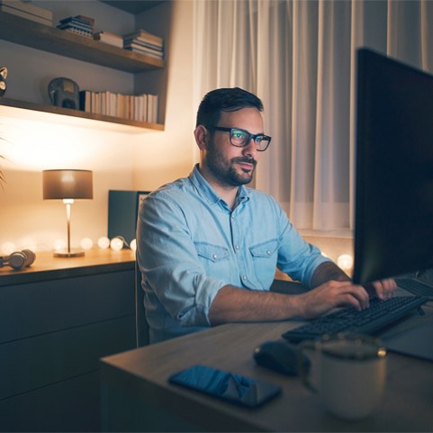 Pesquisa mostra queda no afastamento do trabalho devido ao distanciamento social