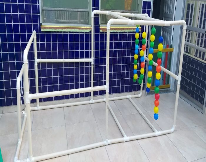 Tubos e conexões doados pela Krona viram brinquedo para crianças de Joinville