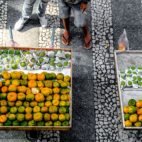 Desemprego fica estável em 14,4% no trimestre encerrado em fevereiro