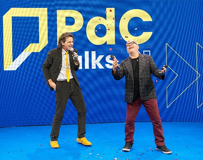  PDC Talks realiza 20 palestras e atrai mais de quatro mil espectadores. 