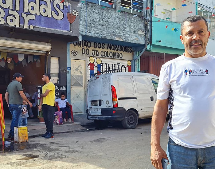 Instituto Camargo Corrêa e parceiros fazem mutirão de pintura em Paraisópolis (SP)