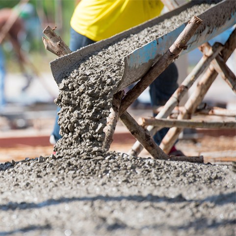 Juros e endividamento impactam vendas de cimento em novembro, aponta SNIC