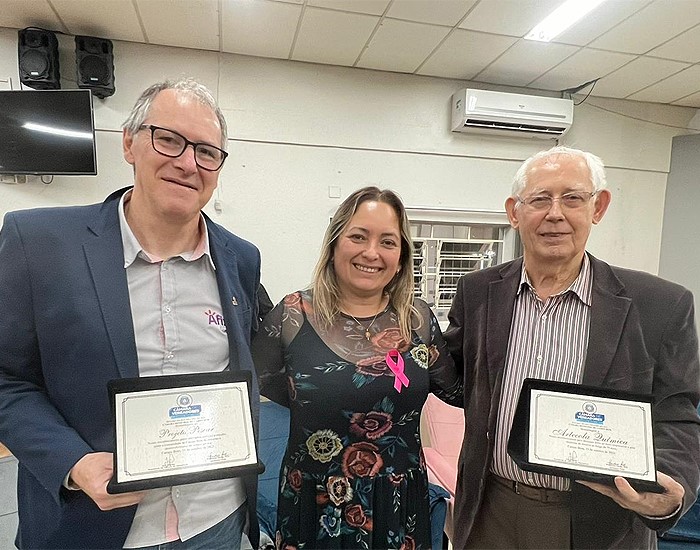 Artecola e Projeto Novos Horizontes homenageados pela Câmara de Campo Bom