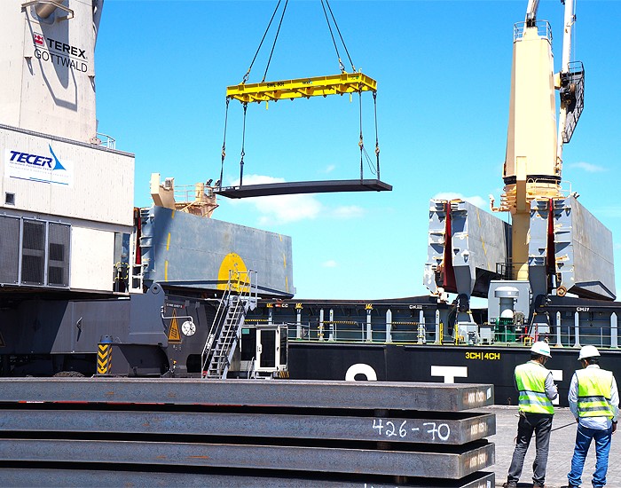 Porto do Pecém bate recorde de movimentação de placas de aço em 2023