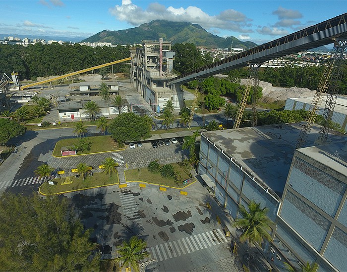 Unidade Vitória da CSN Cimentos renova o Selo Ecológico Falcão Bauer 