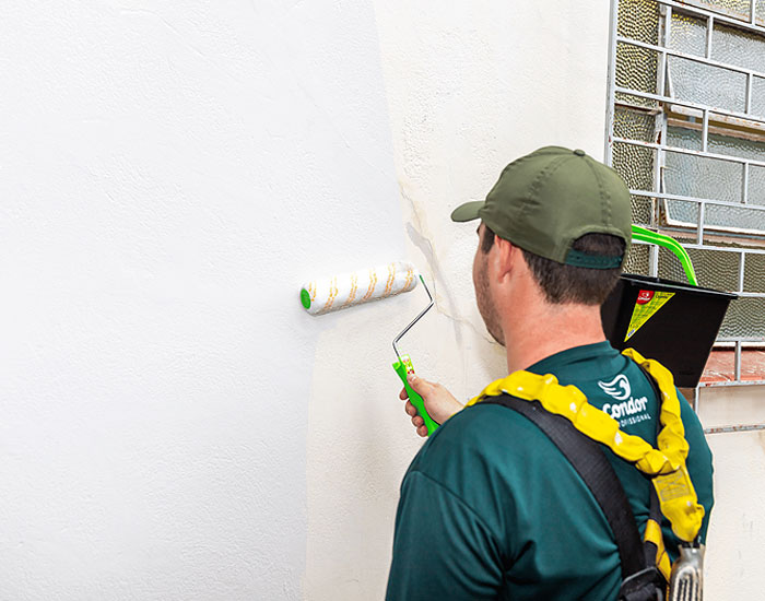 Condor e Sherwin-Williams revitalizam fachada de hospital em São Bento do Sul 