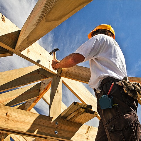 Construção registra ligeira queda no emprego em outubro