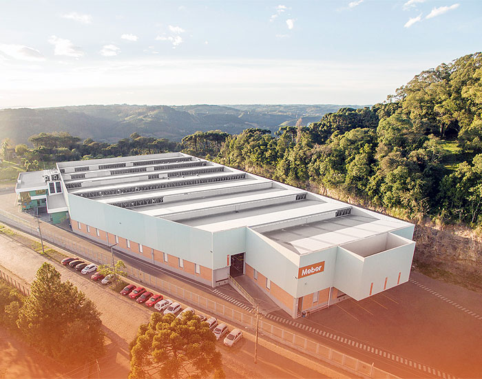 Meber completa 64 anos inspirada pela renovação e com desafios de expansão