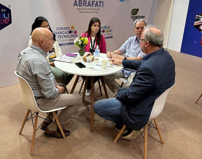 Abrafati destaca qualidade das tintas imobiliárias na Haus Decor Show 2025