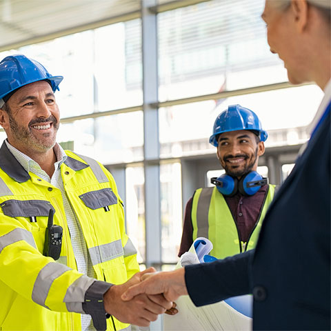 Confiança do construção interrompe quedas e sobe pela primeira vez em 2025