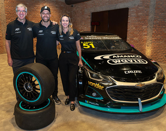 Amanco Wavin patrocina a Scuderia Bandeiras de Átila Abreu na Stock Car 2025