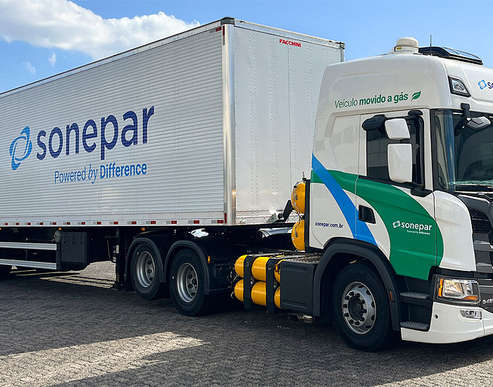 Sonepar amplia frota sustentável com a inclusão de três caminhões a gas natural
