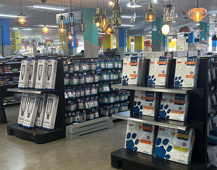 Irmãos Soares faz mudanças internas, cria loja-escola e qualifica a equipe