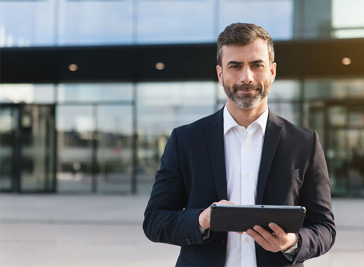 Confiança empresarial acomoda 