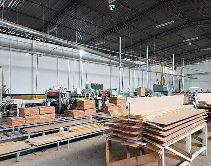 Com reestruturação, Akafloor responde ao tarifaço dos Estados Unidos 