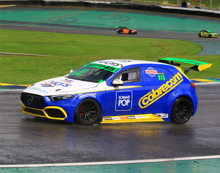 Cobrecom renova patrocínio ao piloto Rodrigo Detilio, da AMG Cup 