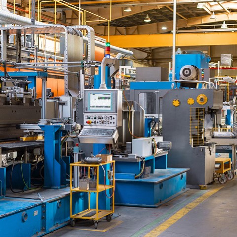 Produção industrial tem pior abril em três anos, mostra CNI