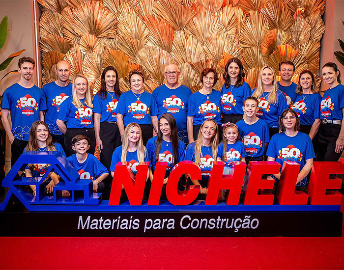 Nichele completa 50 anos e premia colaboradores em concurso cultural