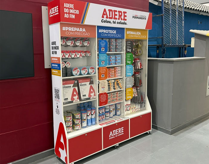 Adere fornece soluções profissionais para a formação de pintores no Senai